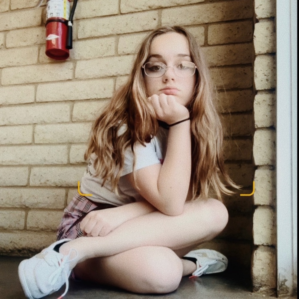 Meet your Posher, Alicia